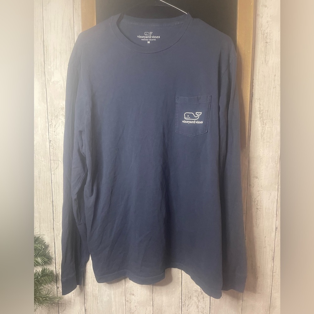 Vineyard Vines Long Sleeve T-shirt Size M Everyday Should Feel This Good Slogan
